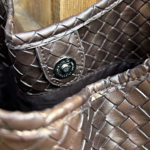 HusHush tote bag bronze weave 12” by 17” - Picture 3 of 4
